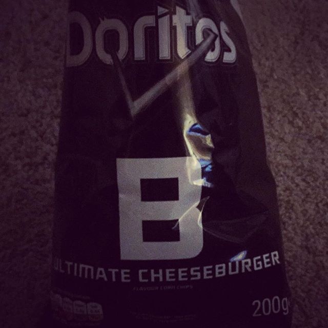 I'm amazed that it actually taste like a cheese burger. 