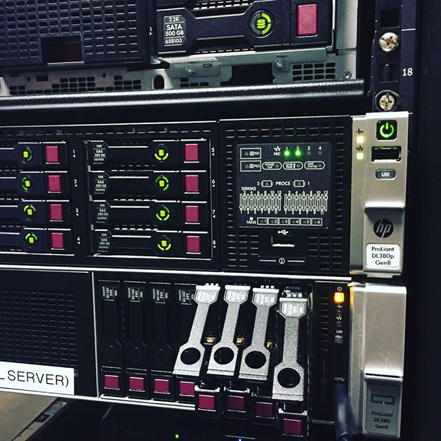 Spending this sunny weekend upgrading servers. #datacenter  #datacentre 