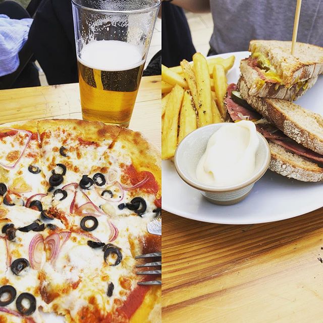 Pizza  and sandwich 