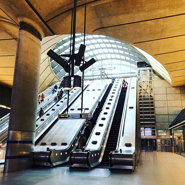 Canary Wharf station.  #tfl #london #jubileeline 